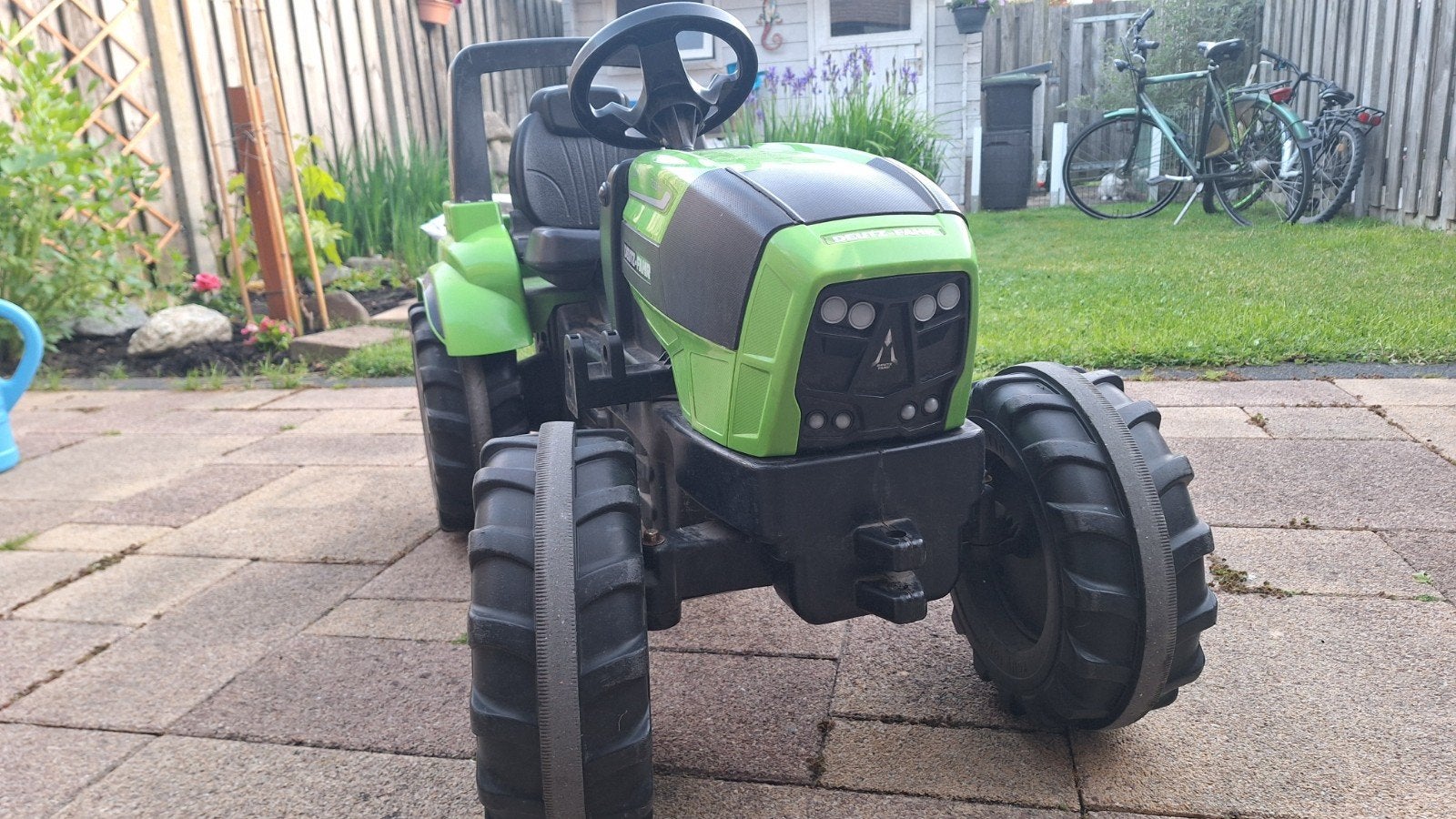 Deutz-Fahr Kindertractor met trappers, Ophalen, Gebruikt