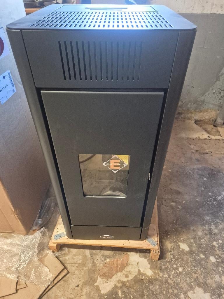 palletkachel, Nieuw, Ophalen of Verzenden, Pelletkachel, Vrijstaand