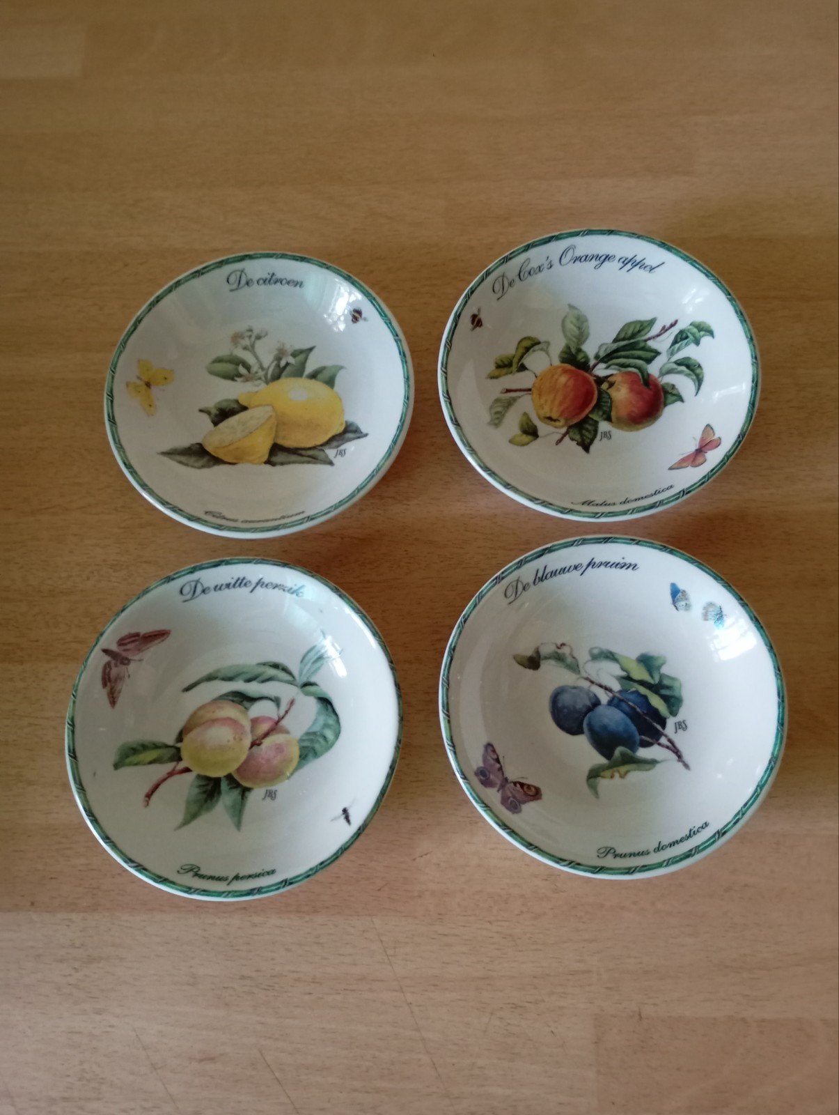 Janneke Brinkman Botania 4 theetipjes, Ophalen of Verzenden, Zo goed als nieuw, Bord(en), Overige stijlen