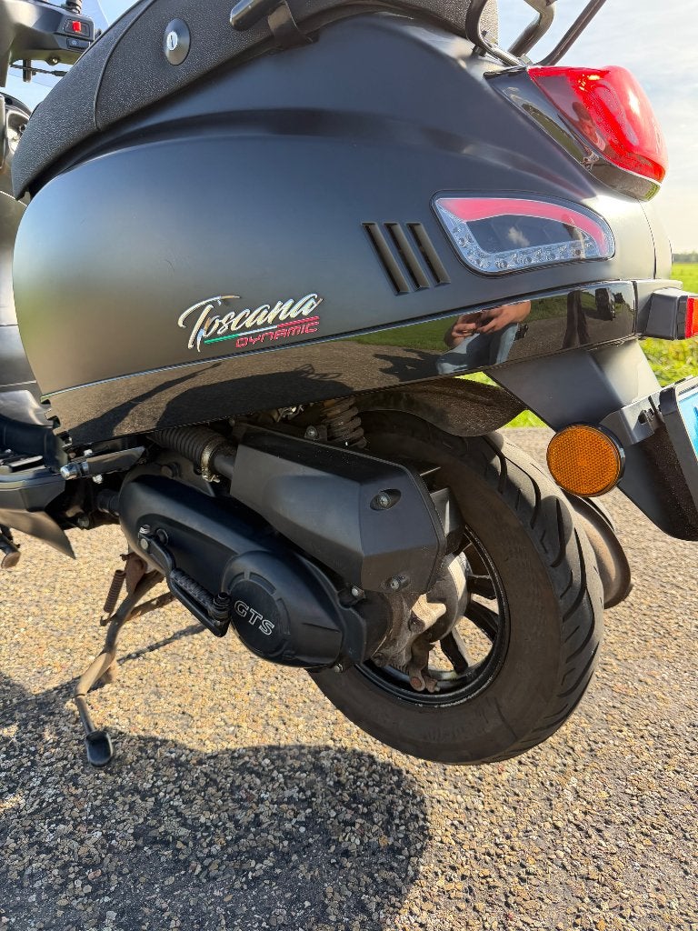 Foto 11 van GTS Scooter / GTS Toscana Dynamic 2022