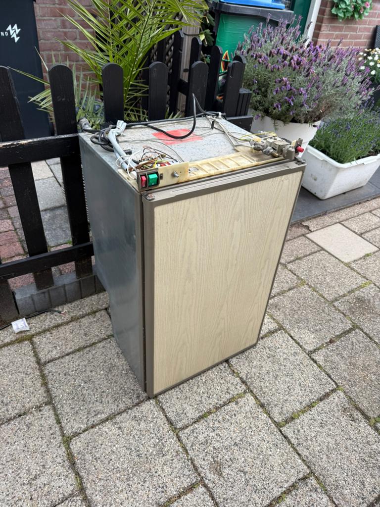 Electrolux RM4270 Koelkast - Defect, voor onderdelen, Caravans en Kamperen, Ophalen, Gebruikt
