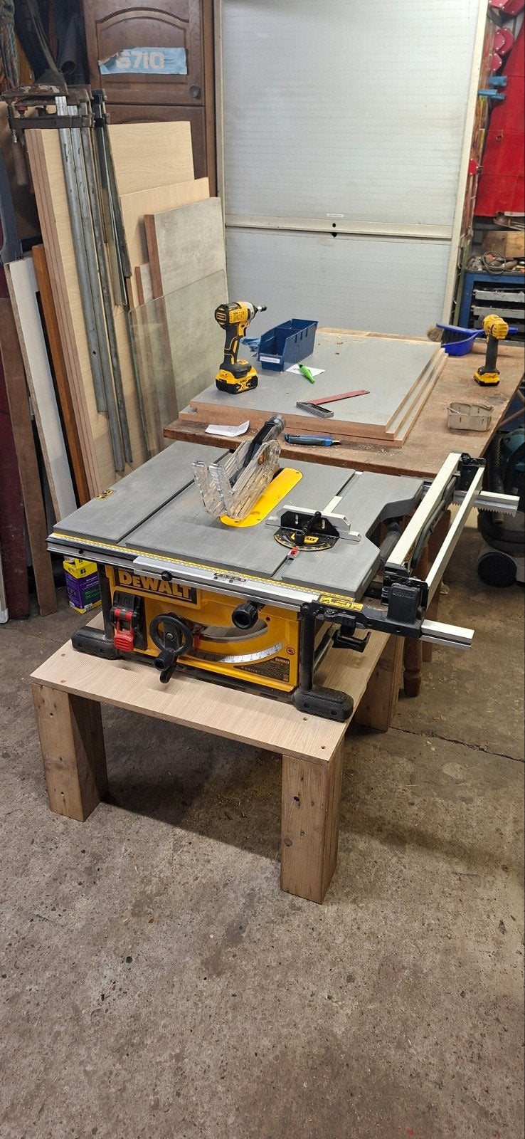 Dewalt DWE 7492 zaagtafel, Ophalen