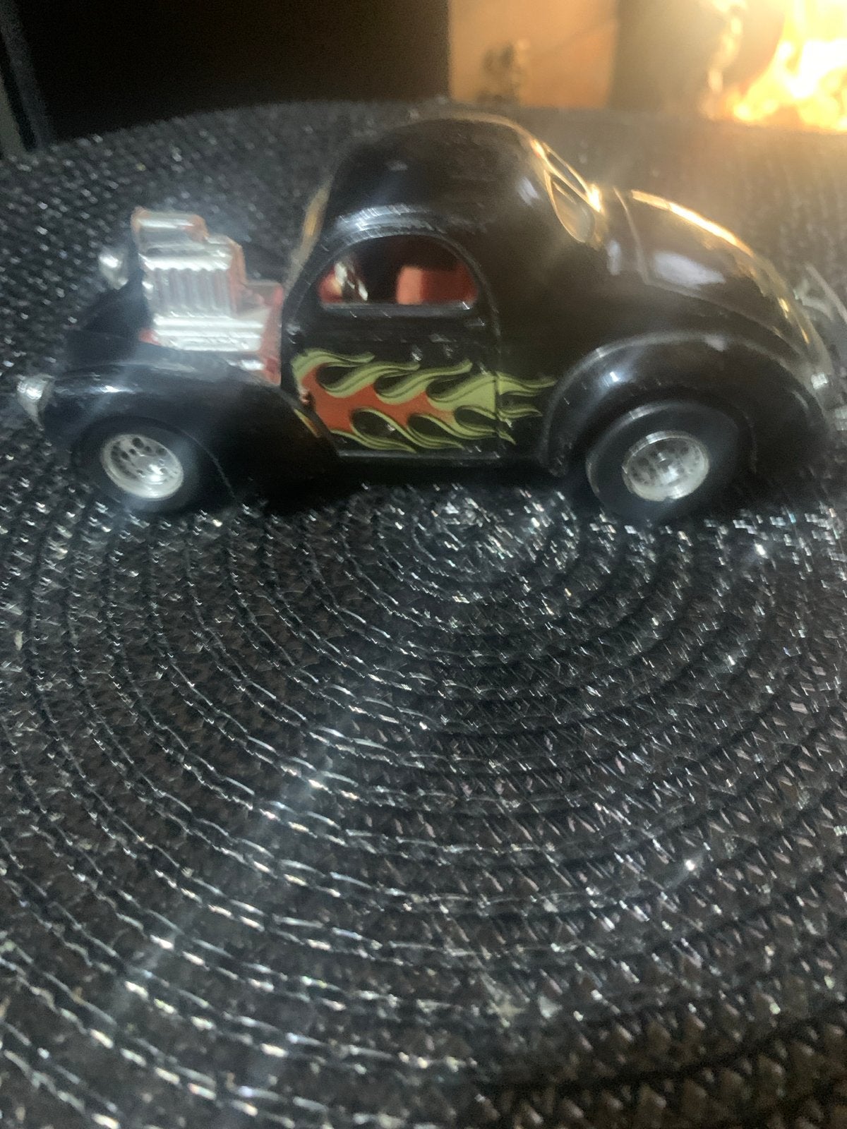 Zwarte Hot Rod Speelgoedauto met Vlammen MAJORITY, Ophalen of Verzenden, Zo goed als nieuw
