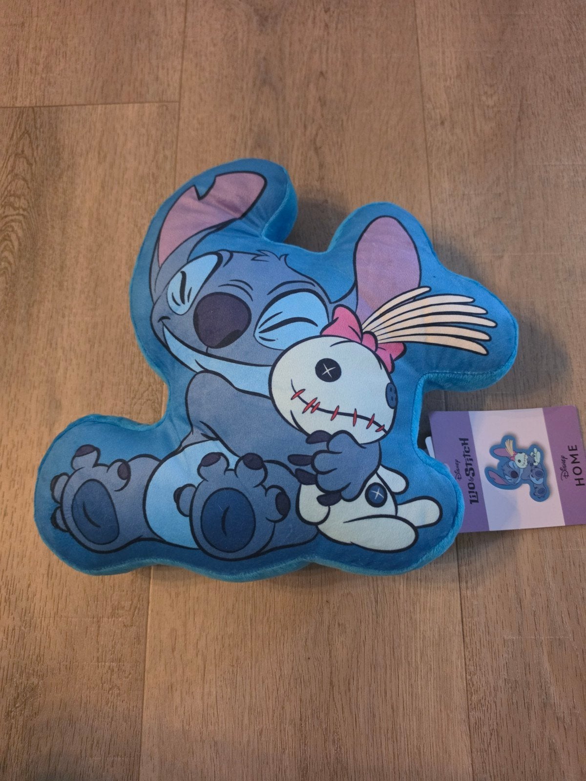 Nieuw Stitch Kussen met Prijskaartje - Disney Home, Ophalen of Verzenden, Nieuw, Blauw, Overige vormen