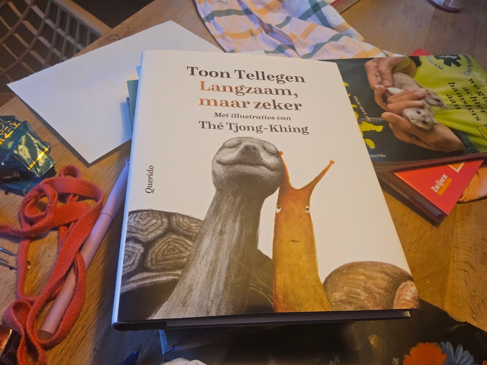 Toon Tellegen - Langzaam, maar zeker (Dierenverhalen), Ophalen of Verzenden, Zo goed als nieuw, Toon Tellegen, Fictie algemeen