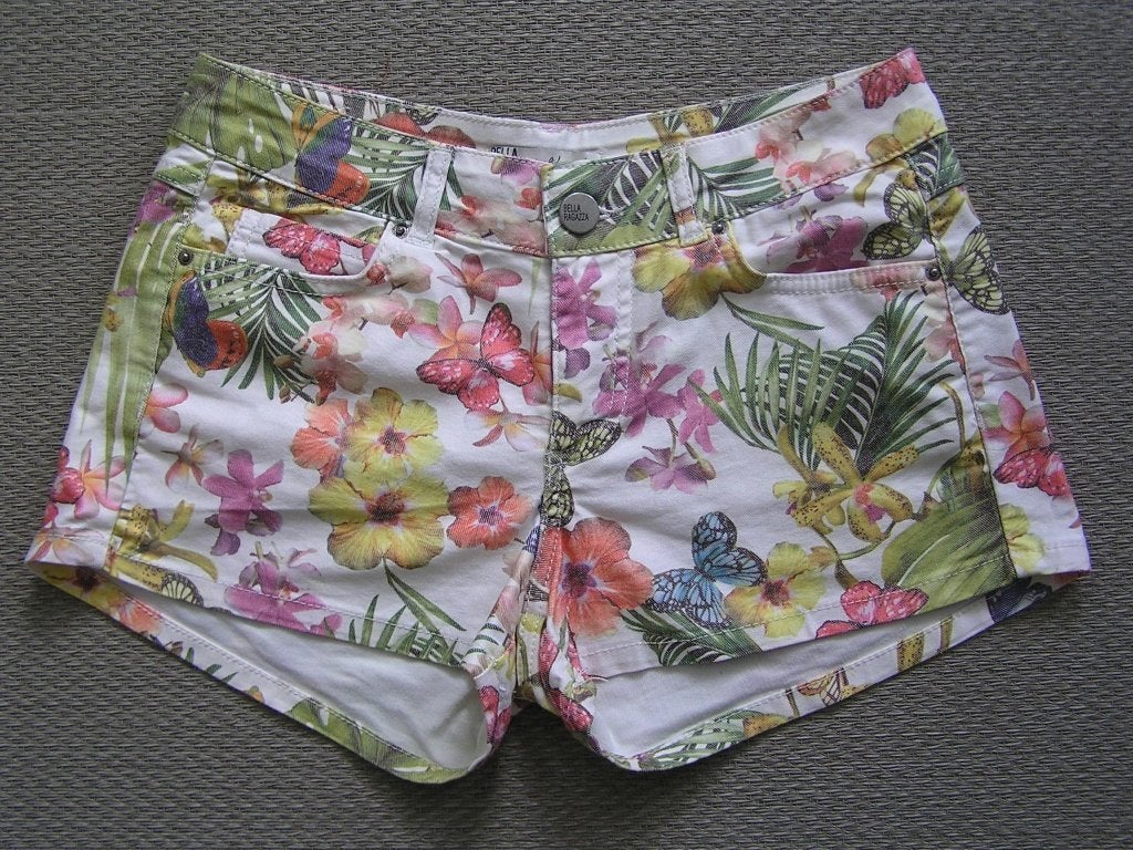 Vrolijke korte broek maat 36., Overige kleuren, Bella Ragazza, Nieuw, Ophalen of Verzenden