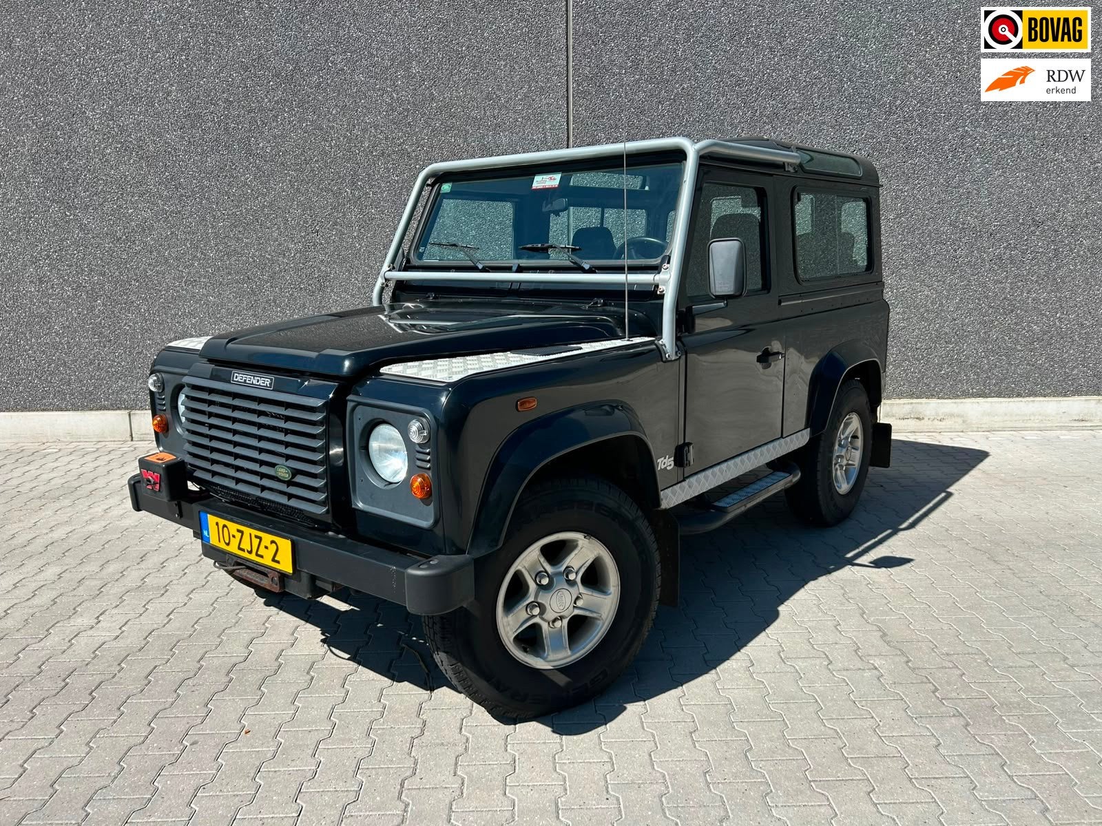 Land Rover Defender 2.5 TD5 90 SW Black Limited Edition | UN, Auto's, Keurmerk '100% Onderhouden', 1800 kg, Gebruikt, Zwart