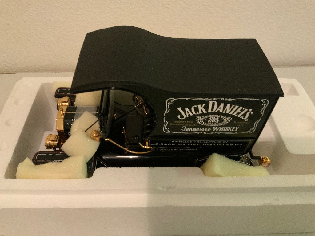 Franklin Mint T-Ford Jack Daniel's met 6 vaten schaal 1:16, Overige merken, Auto, Groter dan 1:32, Nieuw