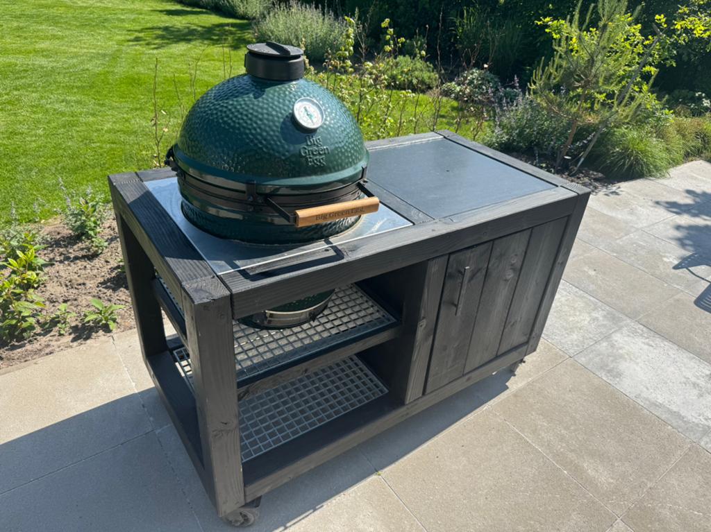 Buitenkeuken voor kamado BBQ, Ophalen, Zo goed als nieuw, Houtskool