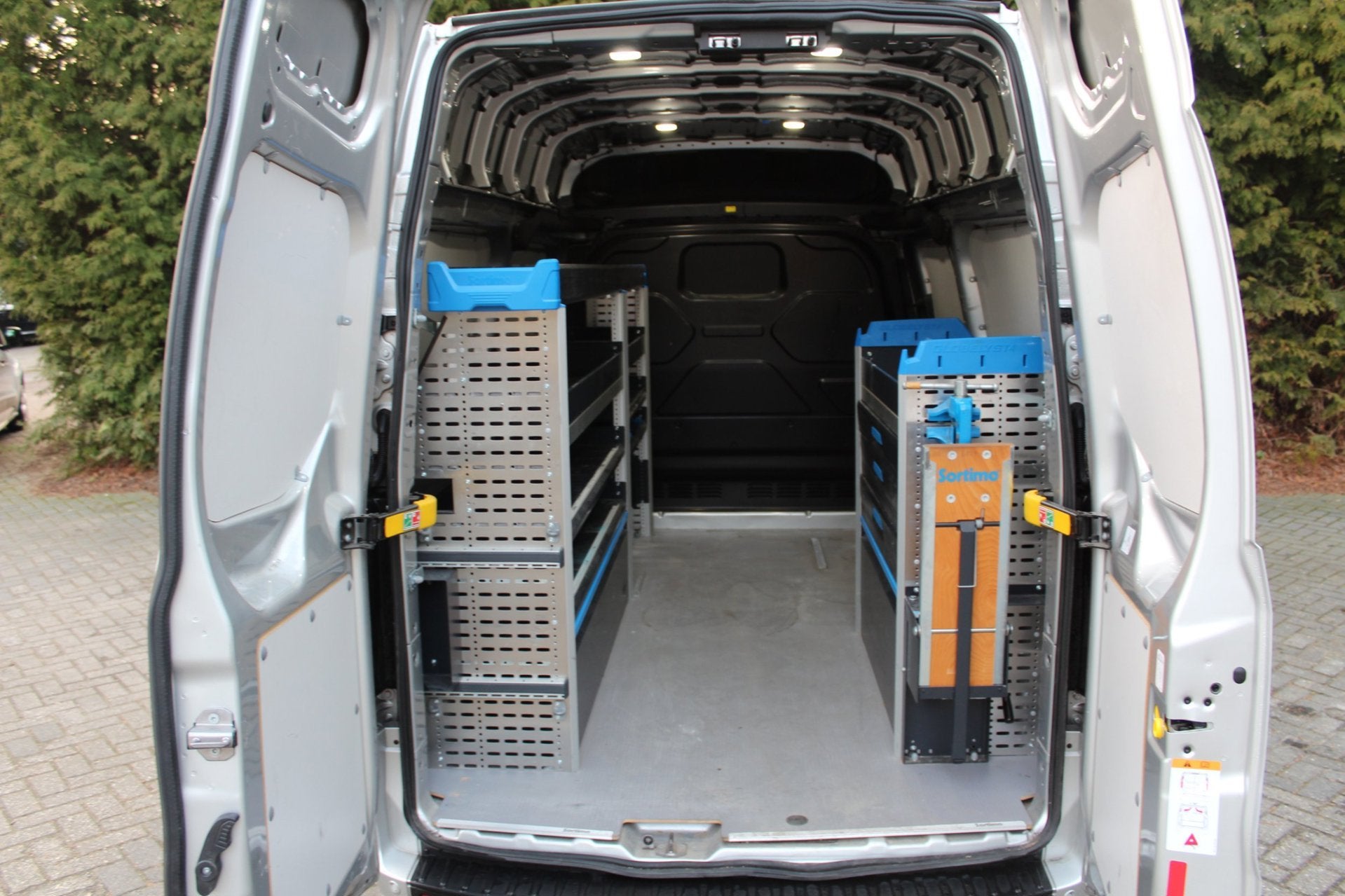 Ford TRANSIT CUSTOM 300 2.0 TDCI L2H2 Trend 170PK | Airco |, 4 cilinders, 2800 kg, Bedrijf, 2 stoelen