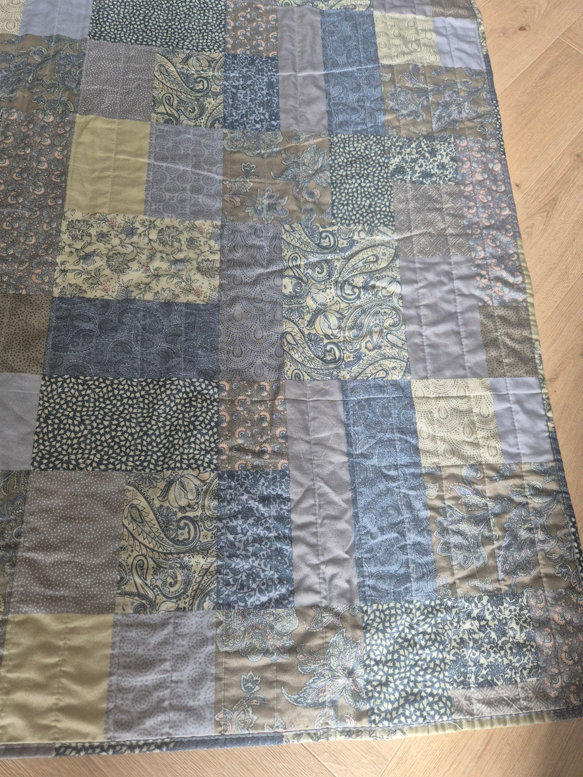 Sprei 140x198 cm met leuke print, zo goed als nieuw, Ophalen of Verzenden, Zo goed als nieuw, Eenpersoons, Sprei