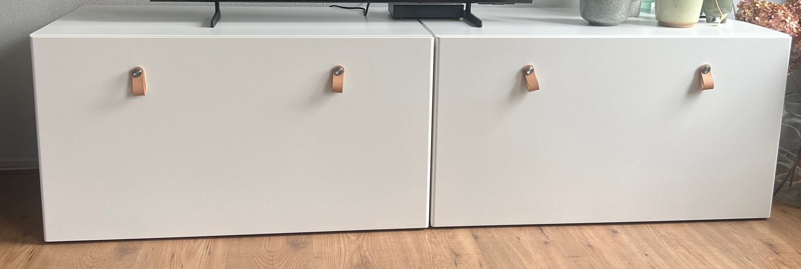 2 grote lades/ speelgoed kisten met bank, Ophalen, 100 tot 150 cm, Zo goed als nieuw, Minder dan 50 cm