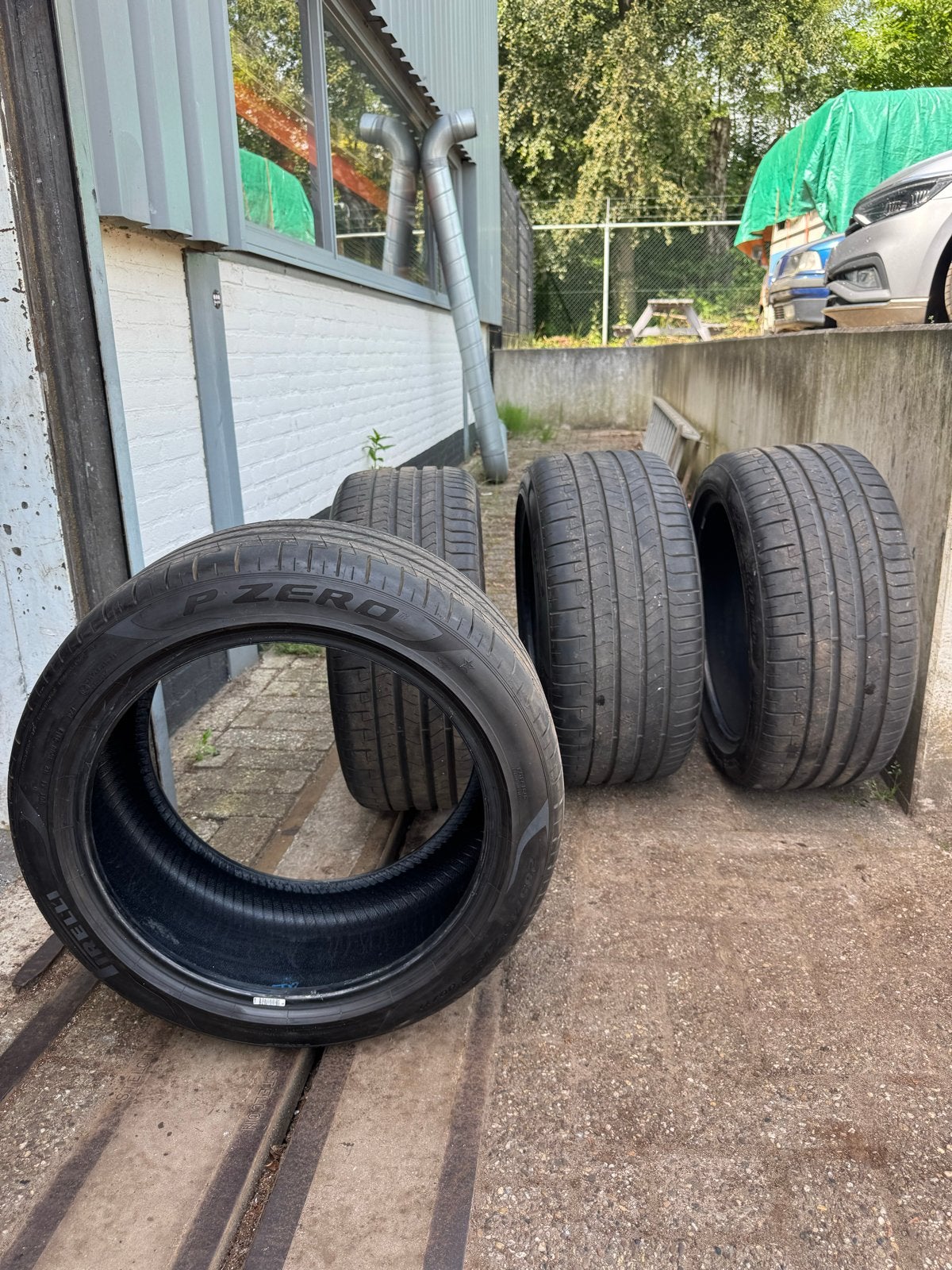 Breedset Pirelli P Zero 285/40R19  275/40R19, Gebruikt, Band(en), Personenwagen, Zomerbanden