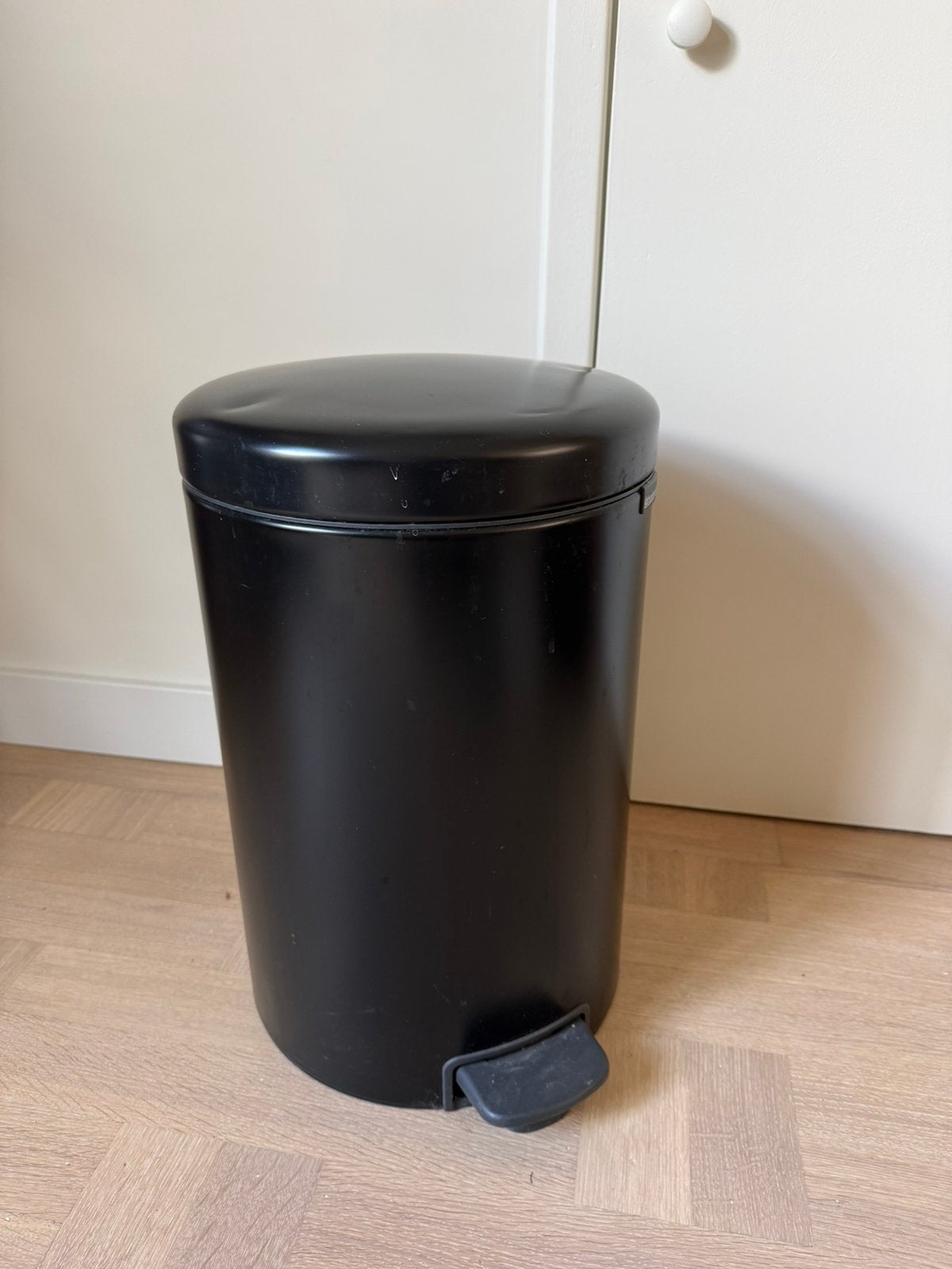 Brabantia pedaalemmer 20L zwart, Huis en Inrichting, Ophalen, Gebruikt, Metaal