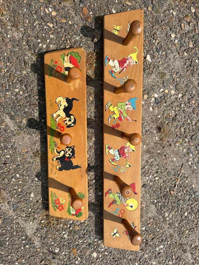 Vintage houten kinderkapstokken met vrolijke figuren, Huis en Inrichting, Woonaccessoires | Kapstokken, Wandkapstok, Gebruikt
