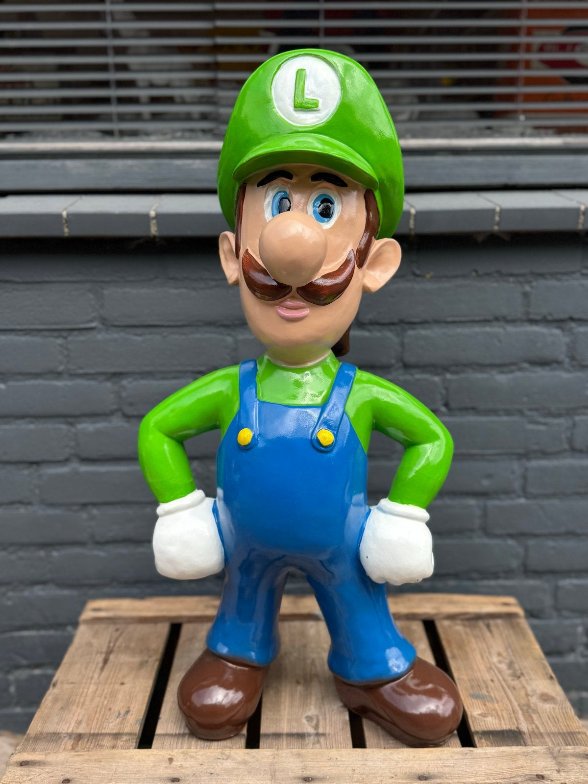 Grote Luigi beeld - Super Mario Bros. decoratie, Ophalen, Gebruikt, Mens