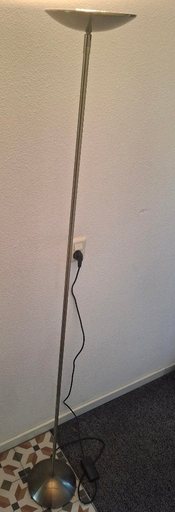 2 Jan Des Bouvrie halogeen vloerlampen, Huis en Inrichting, Ophalen, Gebruikt, Overige fittingen, Metaal
