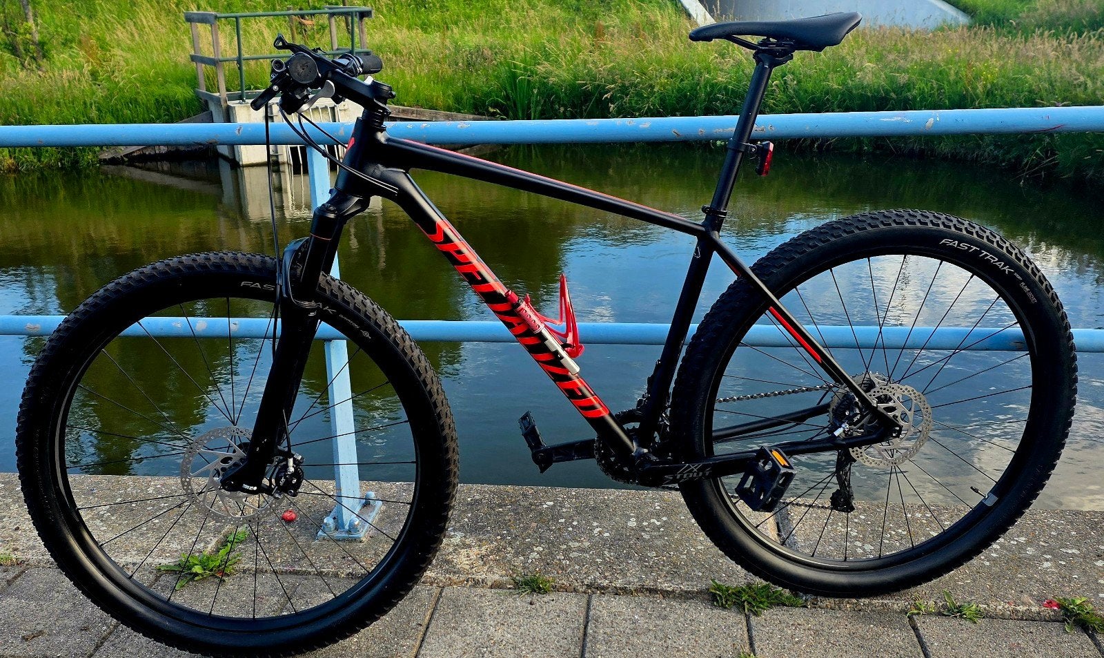 Specialized Chisel Mountainbike - Zo goed als nieuw, Fietsen en Brommers, Ophalen of Verzenden