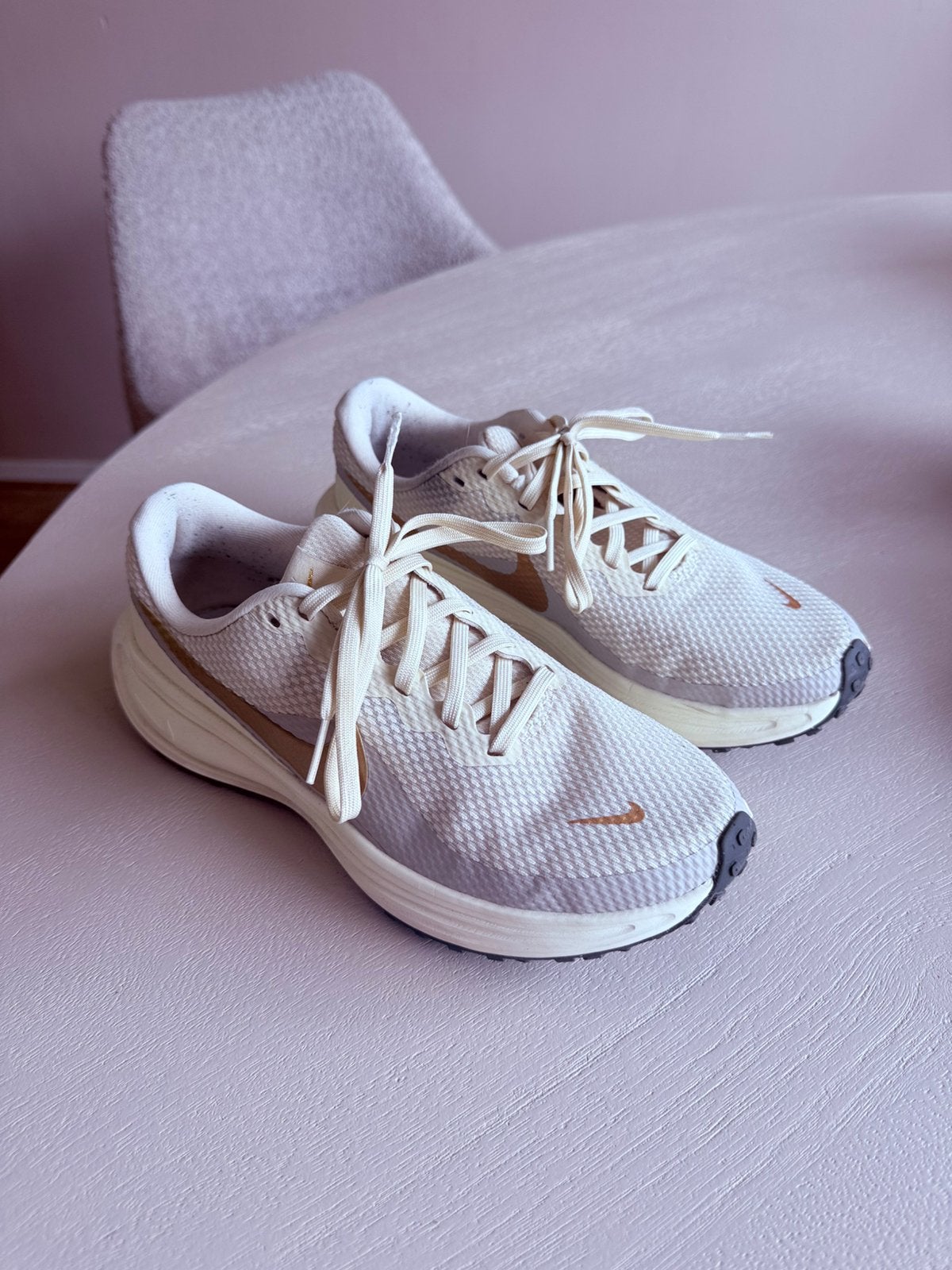 NIKE REVOLUTION 8 Hardloopschoen MAAT 38, Ophalen, Beige, Sneakers of Gympen, Zo goed als nieuw