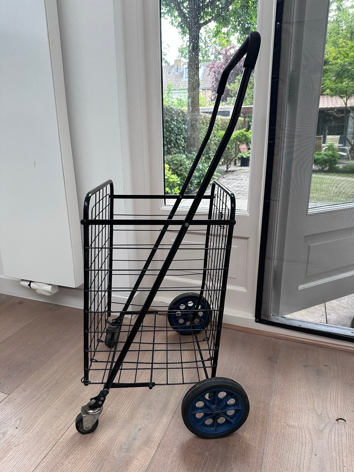 Zwarte metalen boodschappenwagen / utility trolley, Ophalen, Gebruikt