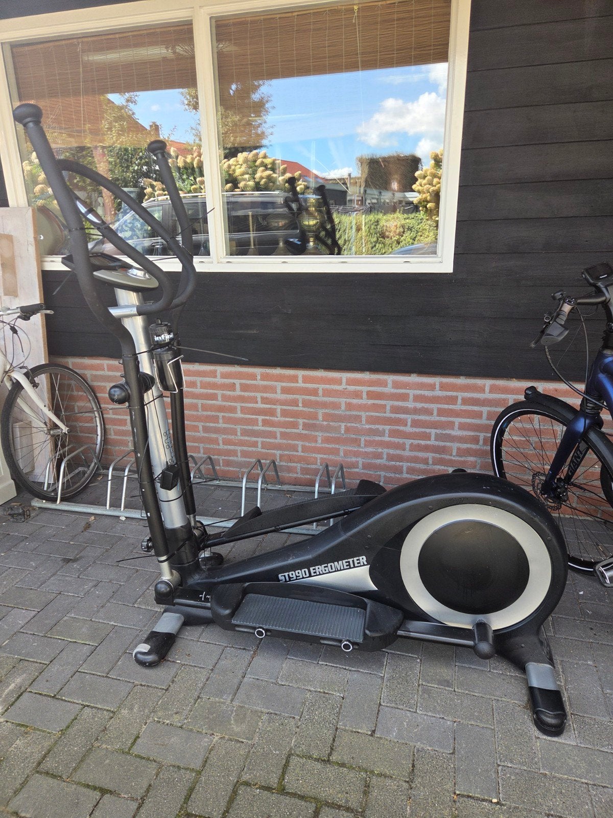 Infiniti ST990 Ergometer Crosstrainer, Sport en Fitness, Fitnessapparatuur, Ophalen, Gebruikt, Crosstrainer, Metaal