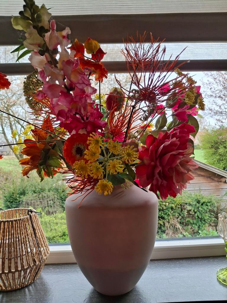 Leuke vazen met bloemen, Ophalen of Verzenden, Zo goed als nieuw