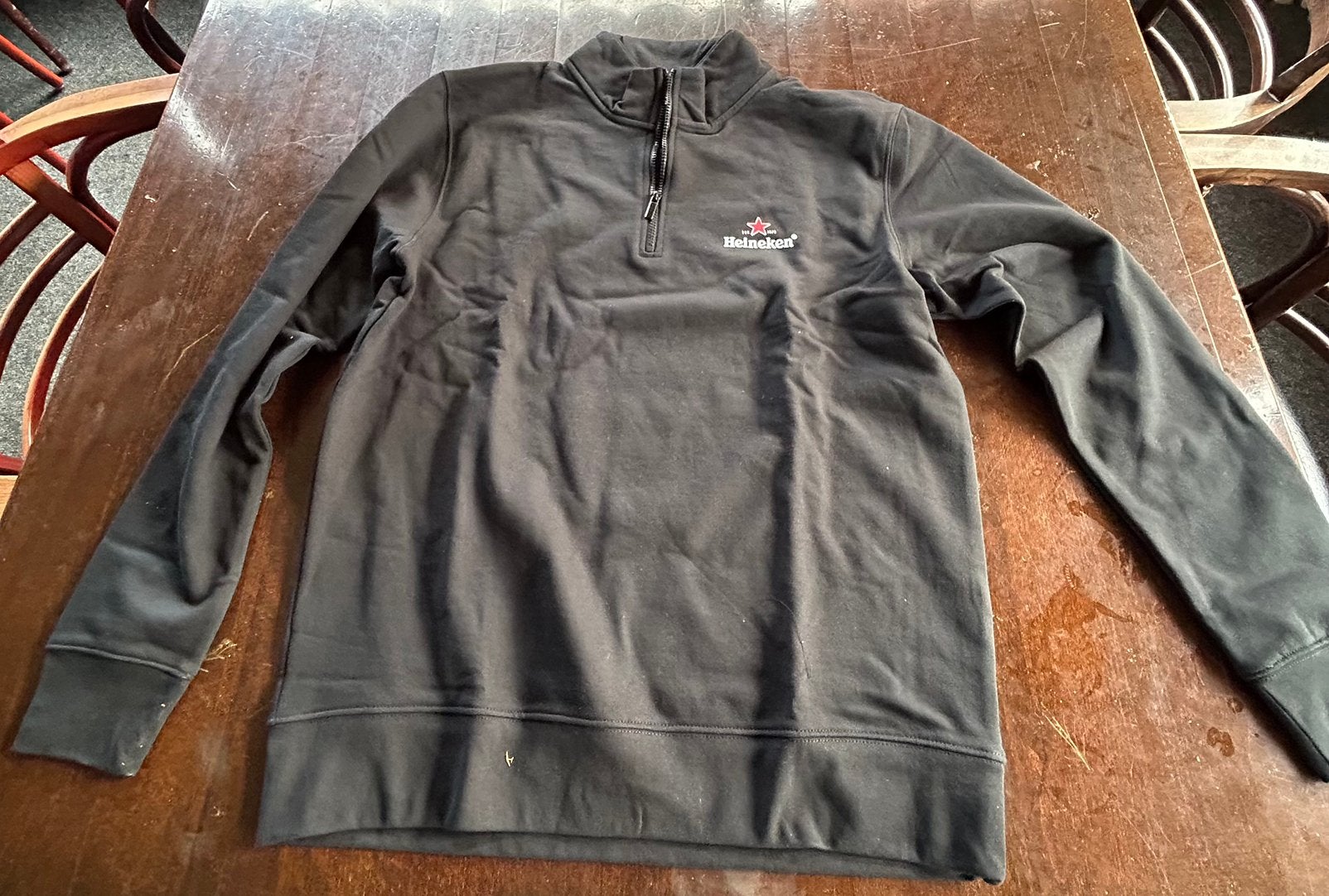 Nieuw Heineken vest maat XL, Ophalen of Verzenden, Zo goed als nieuw, Halswijdte 43/44 (XL)