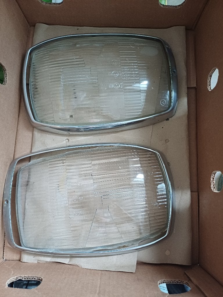 koplamp glas Mercede 114 , ook sierlijst, Ophalen of Verzenden