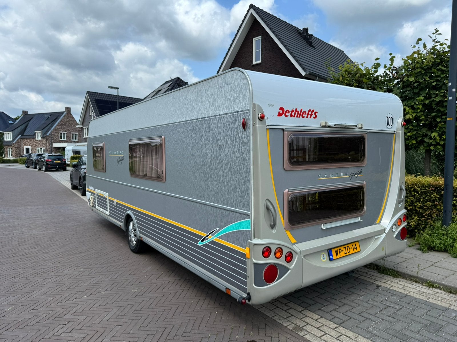 Dethleffs 560SK Airco Cassetteluifel stapelbed en Mover, Caravans en Kamperen, Caravans, Dwars-stapelbed, Rondzit, Koelkast, Particulier