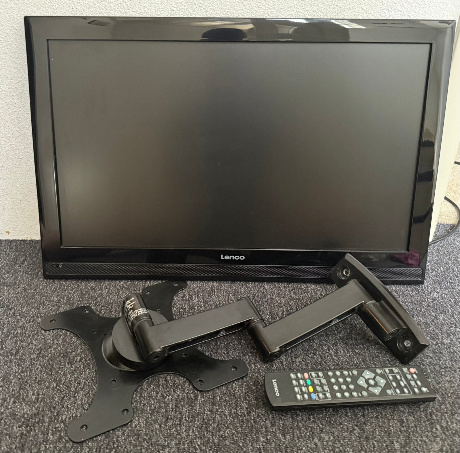 Lenco DVL-2690 TV met muurbeugel, 50 Hz, Ophalen, Overige merken, Gebruikt