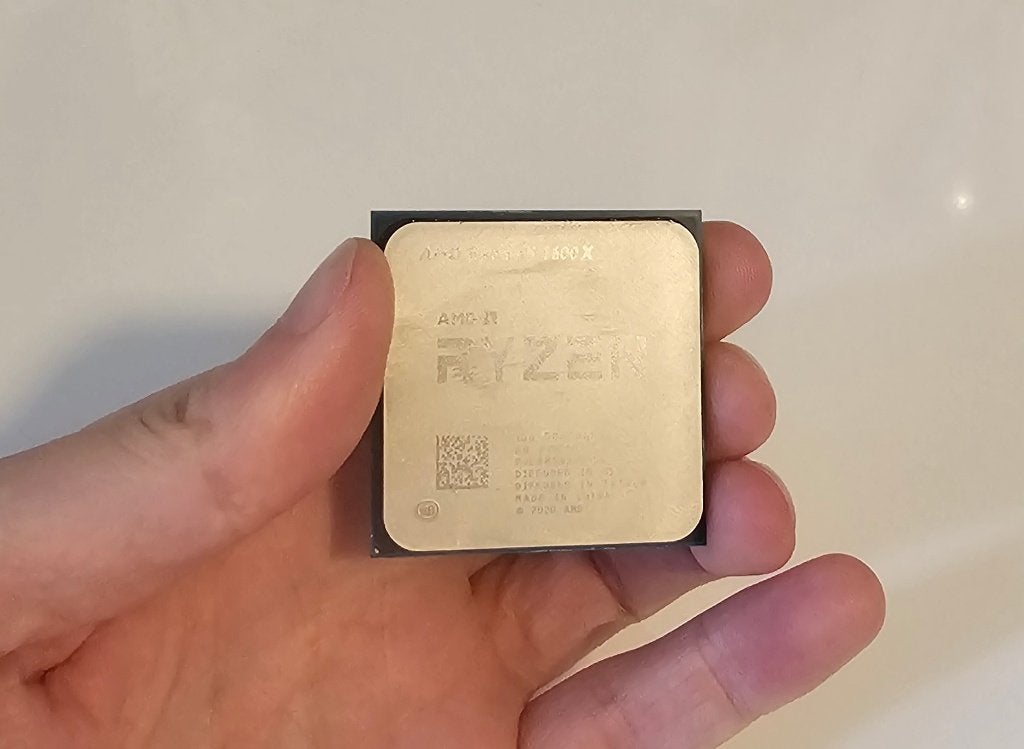 AMD Ryzen 5 5600X Processor inclusief Wraith Stealth Koeler, Computers en Software, Processors, Zo goed als nieuw, 6-core, 3 tot 4 Ghz