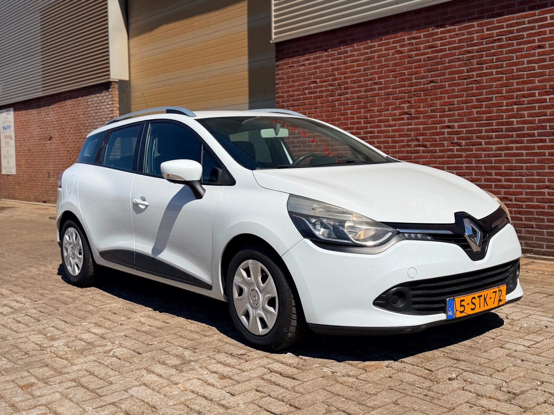 Renault Clio Estate 1.5 dCi ECO Expression, Auto's, Euro 5, Gebruikt, Overige carrosserieën, 1096 kg