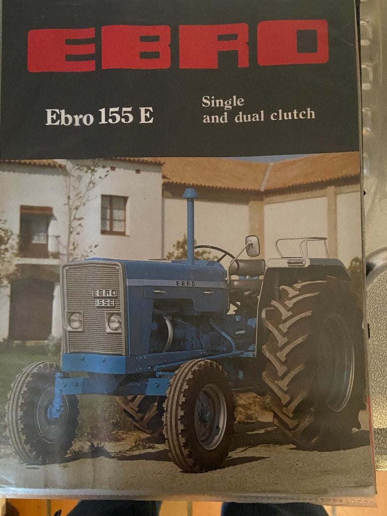 Tractorfolders, Ophalen of Verzenden, Zo goed als nieuw, Folder
