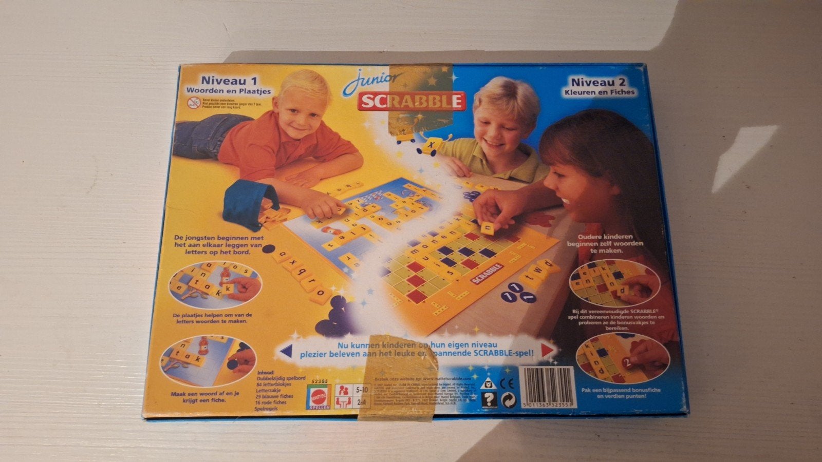 Junior Scrabble Bordspel - Twee Spellen in Eén, Drie of vier spelers, Ophalen of Verzenden, Gebruikt, Mattel