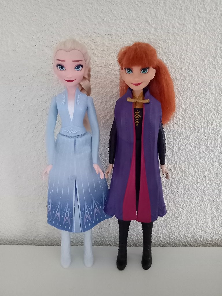ELSA (#E9022) en ANNA (#E9023) uit de Disney film FROZEN 2, Kinderen en Baby's, Ophalen of Verzenden, Gebruikt, Overige typen