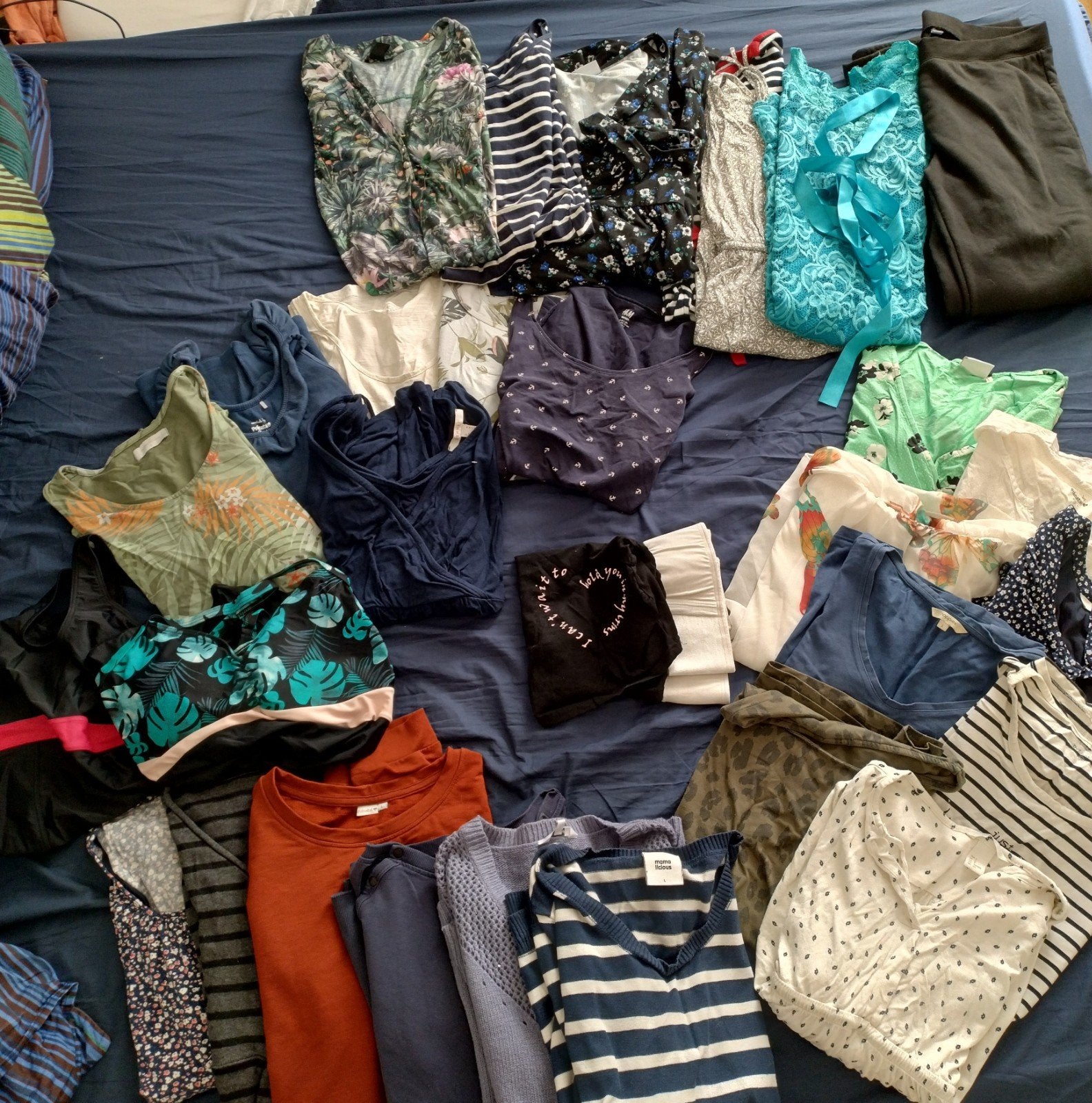 Groot pakket positiekleding (30+ items) - Maat M en L, Kleding | Dames, Positiekleding, Gedragen, Ophalen of Verzenden