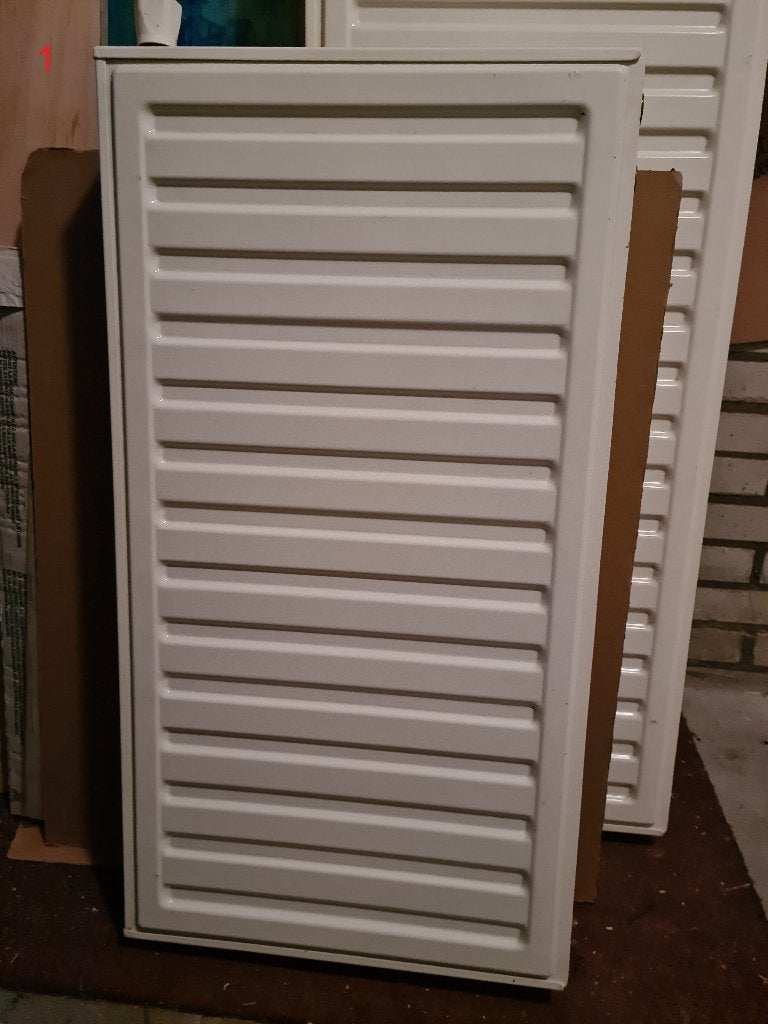 2x Nette Radson horizontale plaatradiator T22, Ophalen, 30 tot 80 cm, Radiator, Zo goed als nieuw