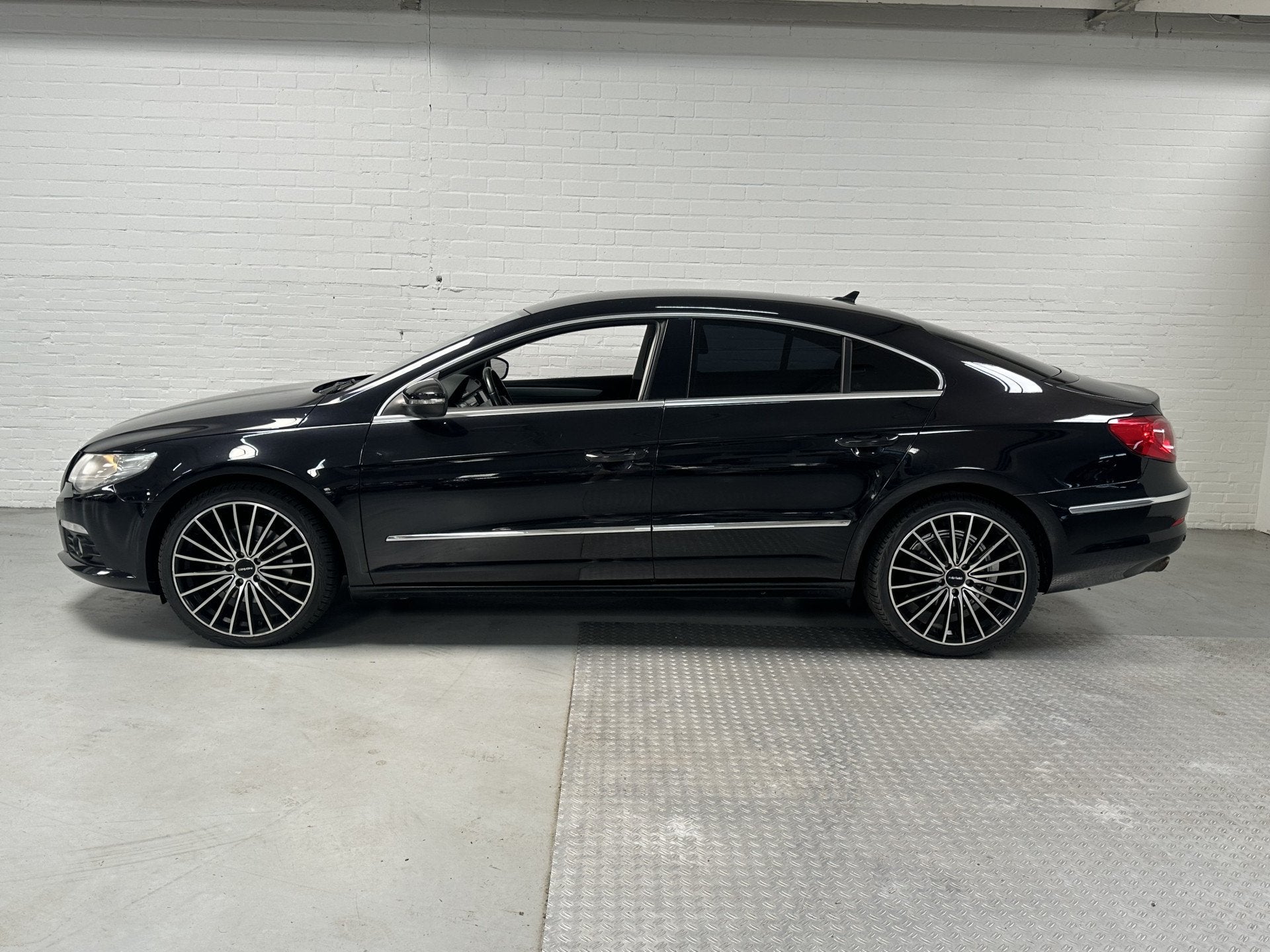 Volkswagen Passat CC 2.0 TSI 4p. CLIMA / NAVI / CRUISE / LMV, Auto's, Volkswagen, Voorwielaandrijving, Euro 5, Stof, Parkeersensor