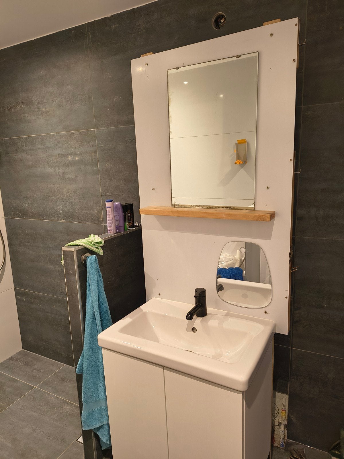 Ikea Badkamer meubel. handig voor bijkeuken oid., Huis en Inrichting, Badkamer | Badkamermeubels, Gebruikt, Minder dan 100 cm