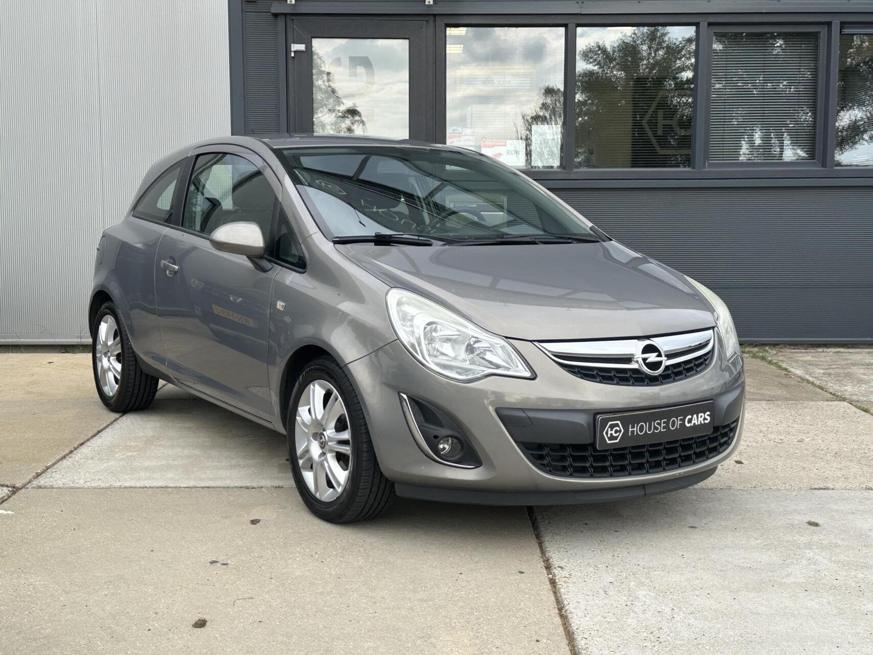 Opel Corsa 1.2 16V Cosmo Automaat Airco Cruise NAP, Auto's, Euro 5, Bruin, 1229 cc, Origineel Nederlands