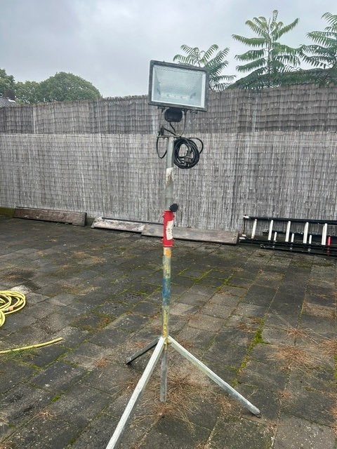 bouwlamp op standaard groot, Doe-het-zelf en Verbouw, Bouwverlichting, Ophalen, Gebruikt, Met statief, Lamp met armatuur