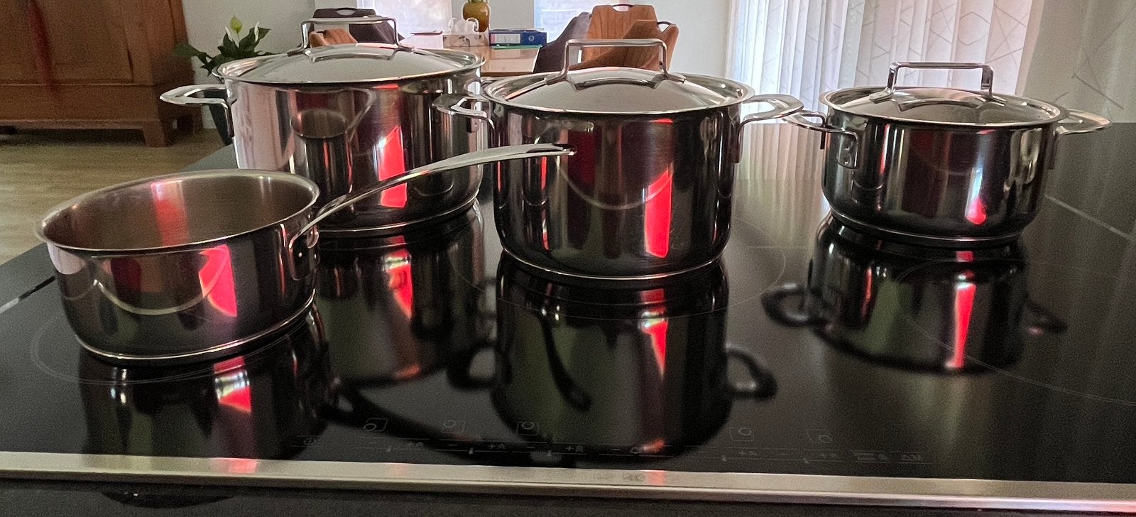 Italiaans pannenset  Iitalla : 5, 3, 2 en 1 liter, Pannenset, Ophalen of Verzenden, Zo goed als nieuw, Rvs