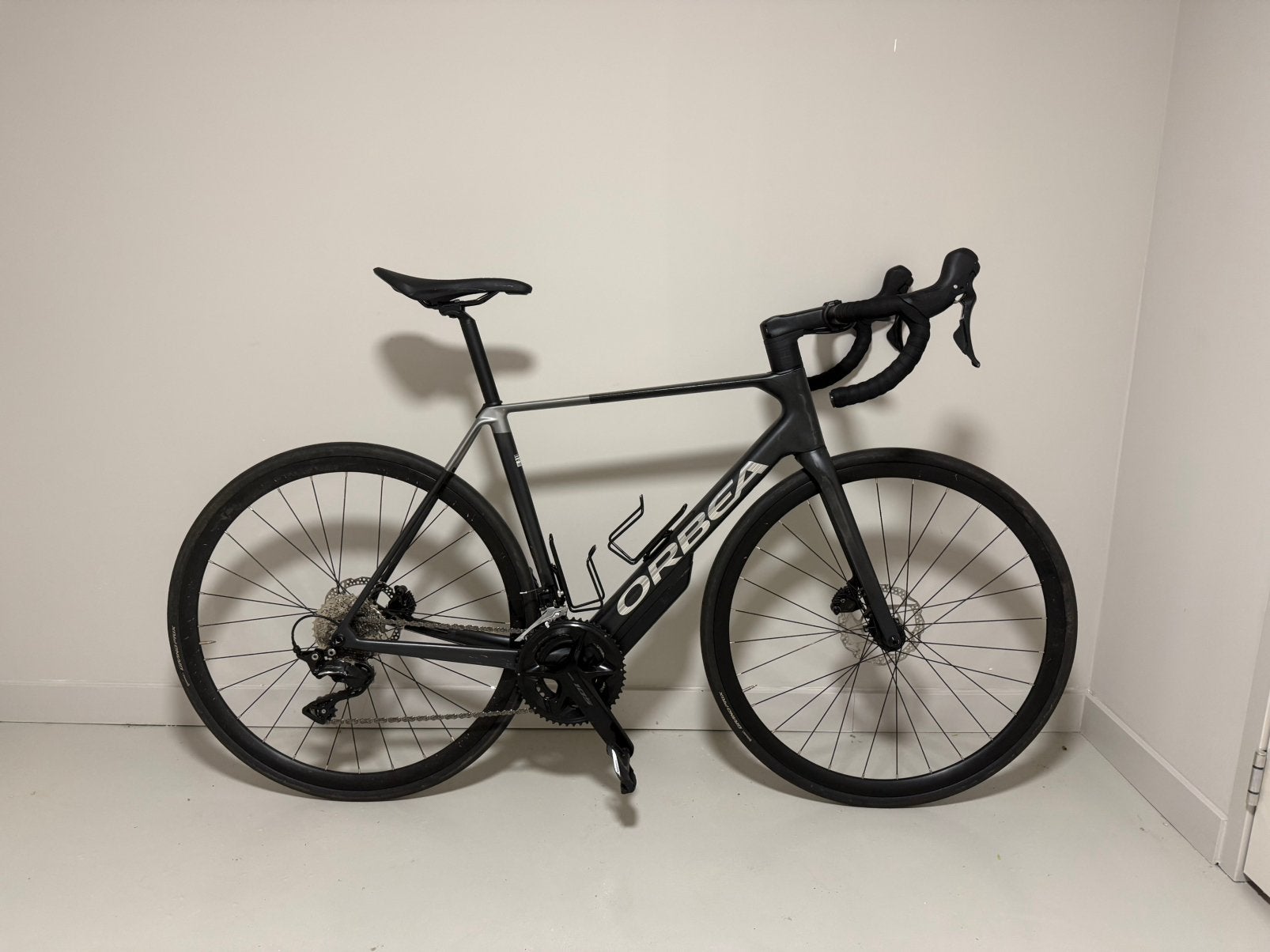 Orbea Orca Carbon (2026), 28 inch, Zo goed als nieuw, Meer dan 20 versnellingen, Schijfrem