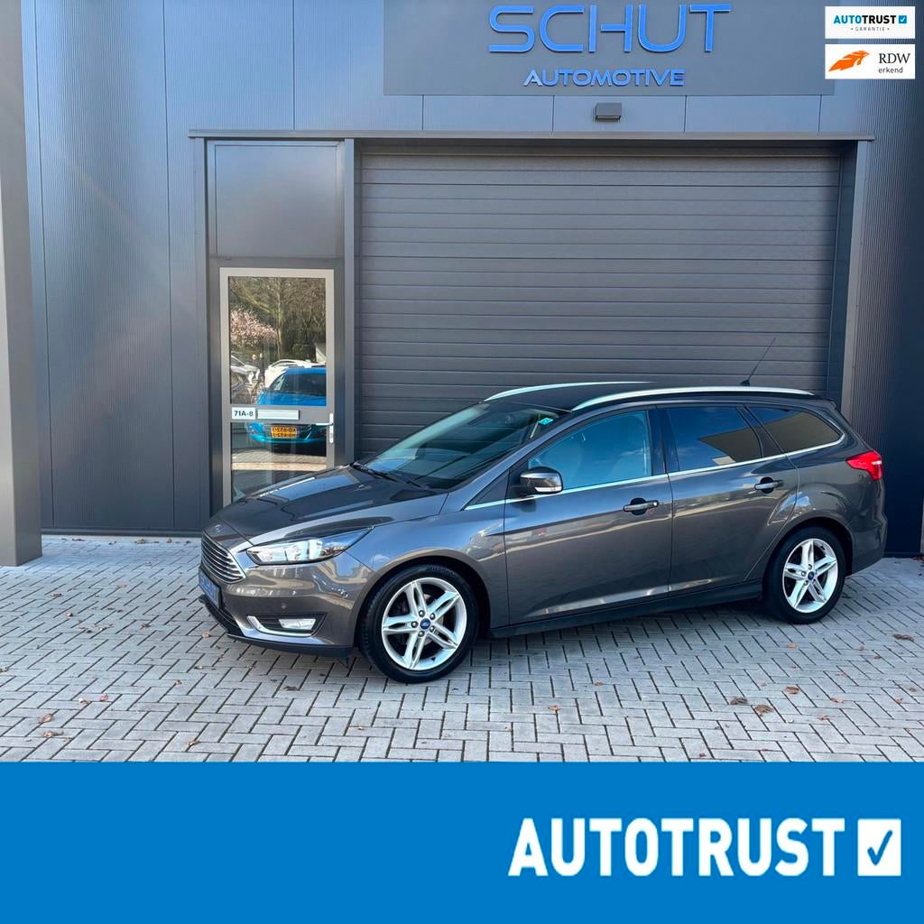 Ford Focus Wagon 125pk Titanium CLIMA | NAVI | 17INCH | LED, Auto's, Gebruikt, Zwart, Origineel Nederlands, 3 cilinders