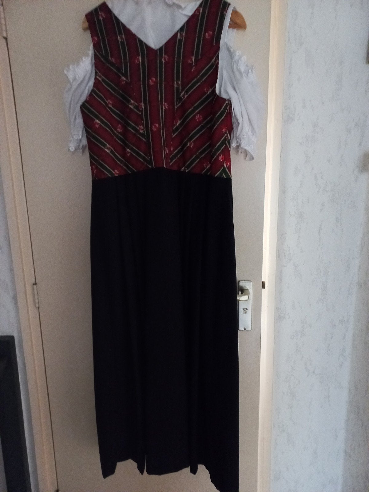 Dirndl jurk Oktoberfest kleding, Meerkleurig, Maat 46/48 (XL) of groter, Ophalen of Verzenden, Onder de knie