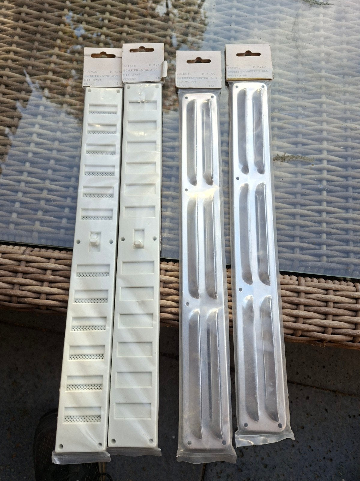 Nieuwe ventilatieroosters (wit PVC en aluminium), Ophalen, Nieuw, Ventilator
