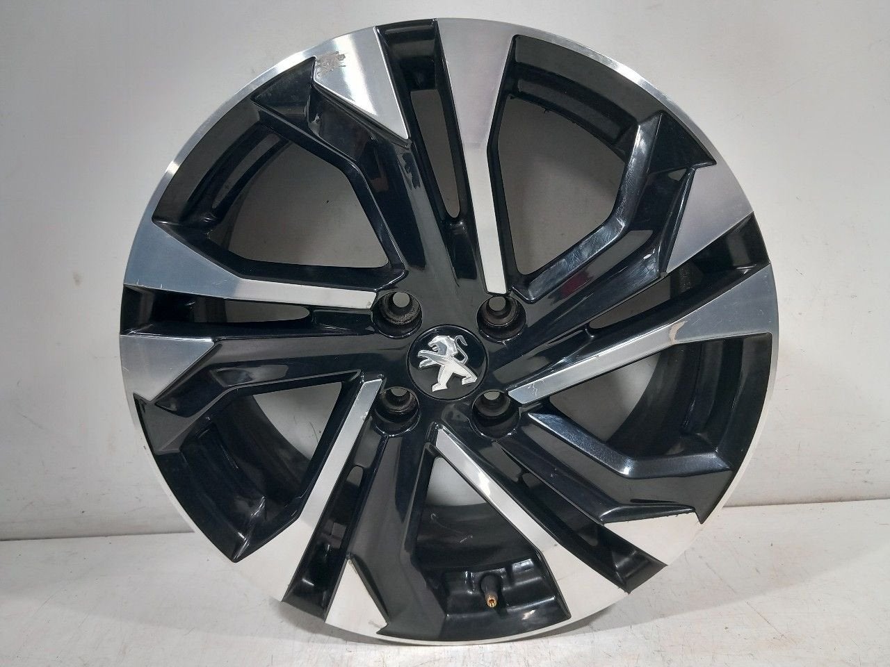 Velg Peugeot 2008, Onderdelen@venauto.nl, Van der Ven Autorecycling B.V., Gebruikt, Ettenseweg 76, 4706 PB Roosendaal, The Netherlands