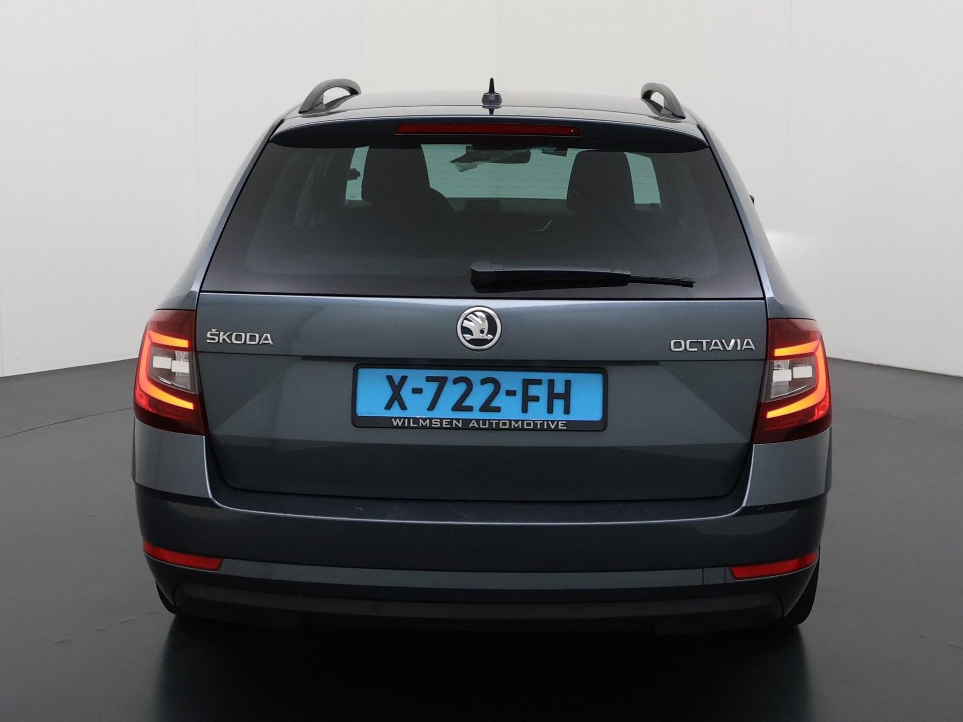 Skoda Octavia Combi 2.0 TDI Greentech Style Business, Auto's, 1330 kg, Stof, Gebruikt, 4 cilinders