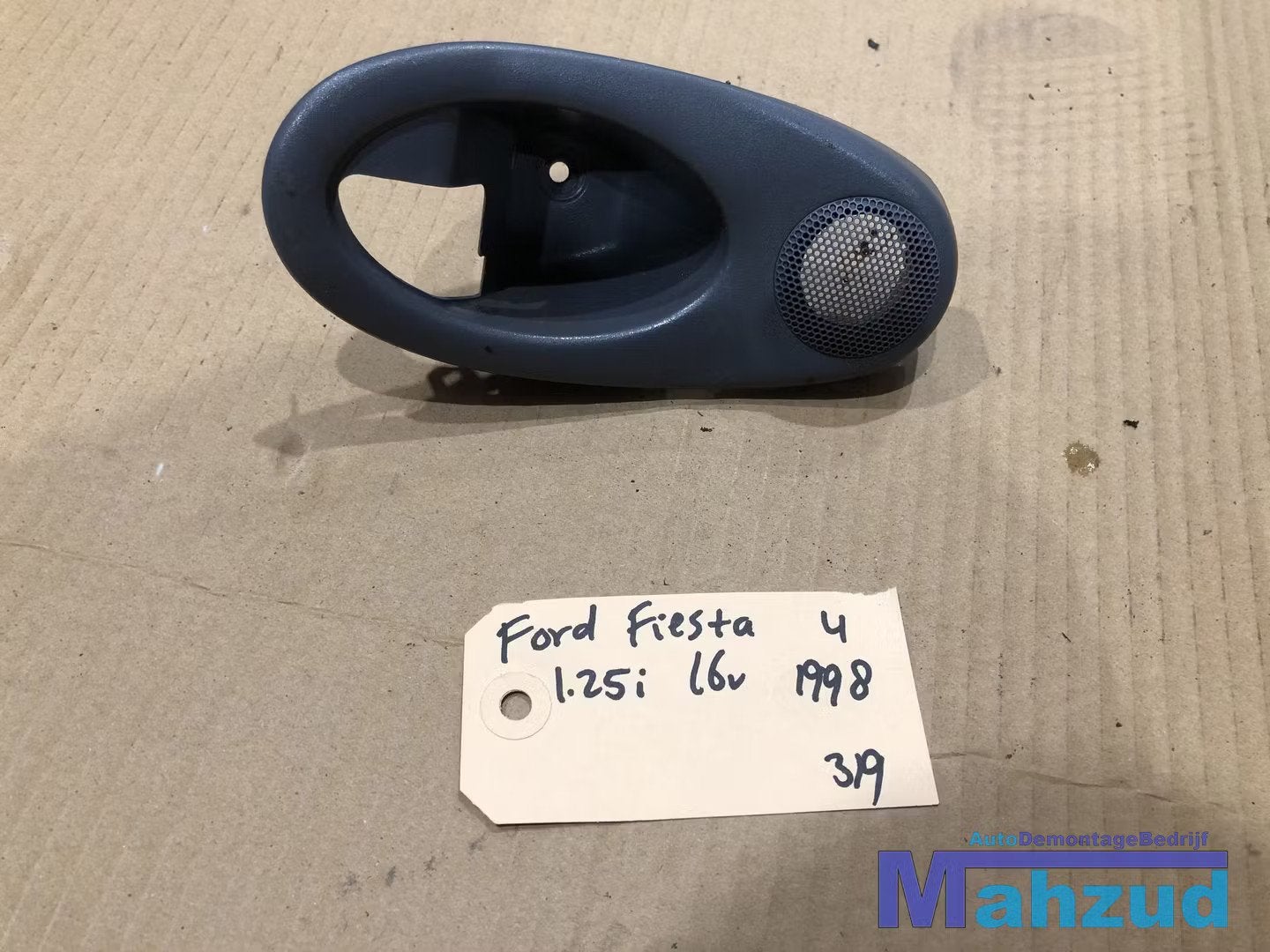 FORD FIESTA 4 Rechts speaker deur hendel kap 96FGA22621BDW, Gebruikt, Info@ford.com, Ophalen of Verzenden, Ford