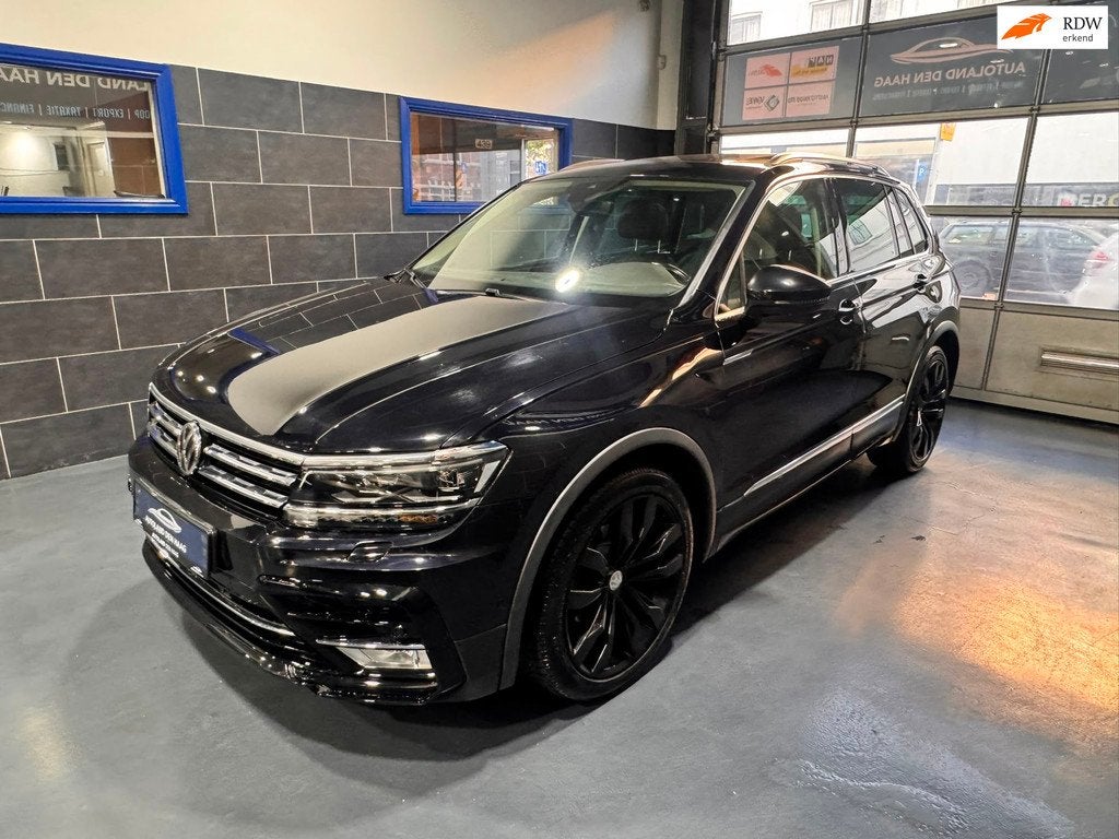 Volkswagen Tiguan 2.0 TDI 4Motion R-line PANO-KEY-360-VIRTUA, Auto's, Volkswagen, Bedrijf, Te koop, Tiguan, 360° camera, 4x4, ABS